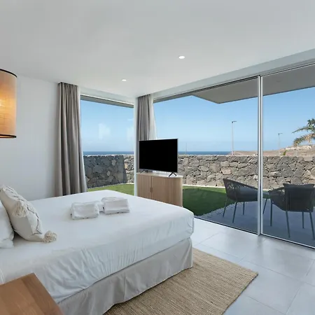 Callao Sunset View Villa *